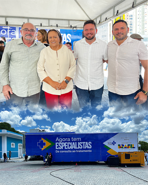 PREFEITO ELVÉCIO PARTICIPA DO ACOLHIMENTO DA CARRETA DA SAÚDE DA MULHER: PROGRAMA 