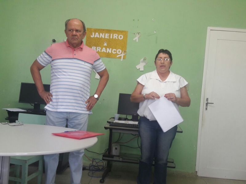 FUNCIONÁRIOS DO CENTRO DE SAÚDE PARTICIPAM DE PALESTRA SOBRE O JANEIRO BRANCO